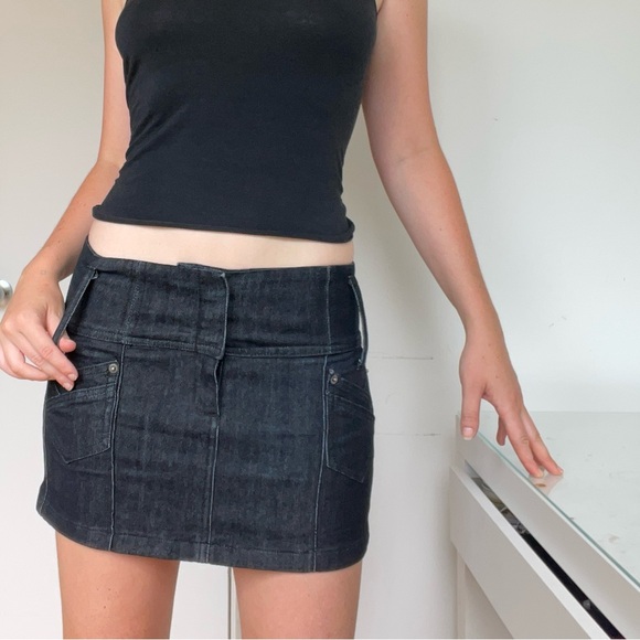 Low waisted dark deni mini skirt - Picture 1 of 6